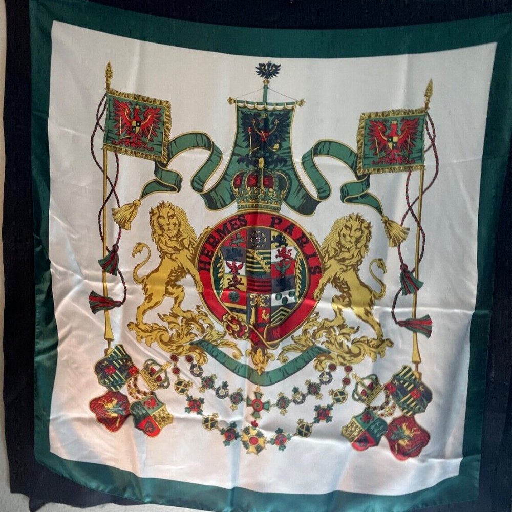 Hermès Paris Crête de Lions Silk Scarf Vtg 34”x34” Square Scarf Original France